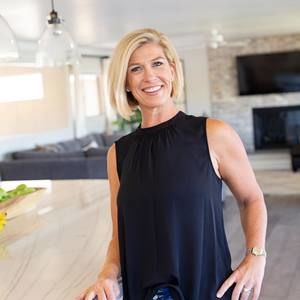 Meet your Posher, Stacey yeary